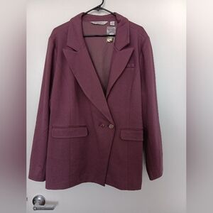 Chic Women's Plum Blazer